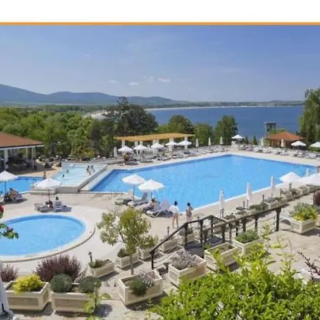 The Vacation Deserve * Σωζόπολη